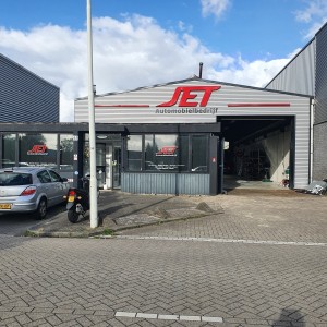 AutogarageJet8